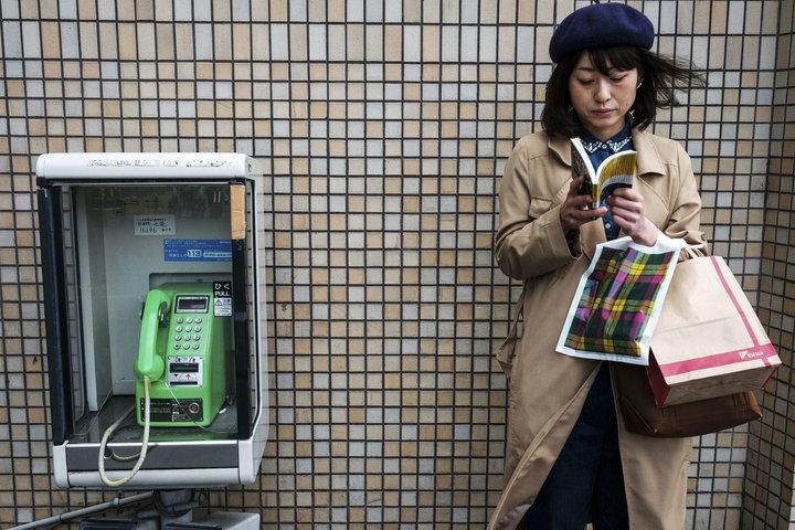 11 位置的手机号码位数不够，为什么只能不断地向上添加？